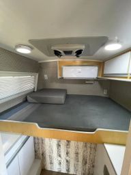 https://img.olx.com.br/thumbs256x256/37/379553628275308.jpg