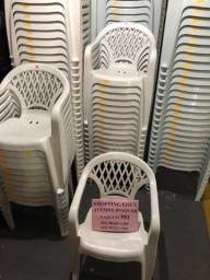 Título do anúncio: Cadeira estilo poltrona cor branca no atacado nova