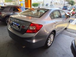 https://img.olx.com.br/thumbs256x256/38/380505403077458.jpg