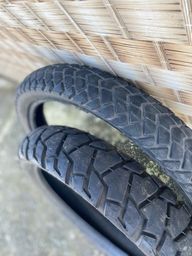 Título do anúncio: Vendo par de pneu da Xre 