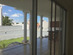 https://img.olx.com.br/thumbs256x256/38/381513405106041.jpg