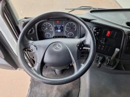 https://img.olx.com.br/thumbs256x256/38/382521404917403.jpg