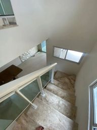 https://img.olx.com.br/thumbs256x256/38/382572165758950.jpg