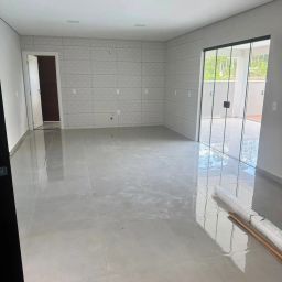 https://img.olx.com.br/thumbs256x256/38/383569630220510.jpg