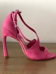 https://img.olx.com.br/thumbs256x256/38/383571865632677.jpg