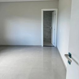 https://img.olx.com.br/thumbs256x256/38/383572512366717.jpg