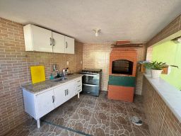 https://img.olx.com.br/thumbs256x256/38/383579528145204.jpg