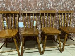 Título do anúncio: Kit 4 cadeiras de madeira maciça