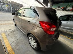 https://img.olx.com.br/thumbs256x256/38/384665165914051.jpg