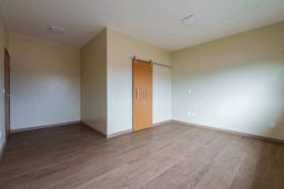 https://img.olx.com.br/thumbs256x256/38/385531285186008.jpg