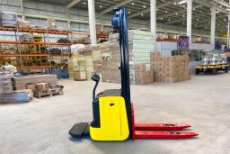 https://img.olx.com.br/thumbs256x256/38/385563517986188.jpg