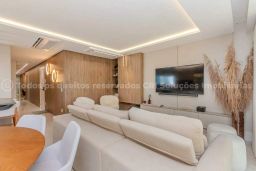 https://img.olx.com.br/thumbs256x256/38/387523523684002.jpg