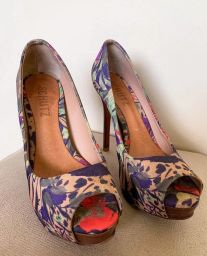 https://img.olx.com.br/thumbs256x256/38/387662647040648.jpg
