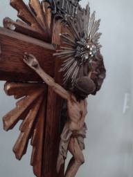 Título do anúncio: Crucifixo antigo relíquia altar católico madeira