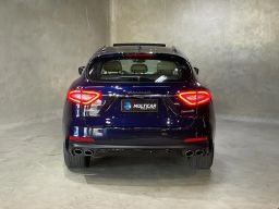 https://img.olx.com.br/thumbs256x256/38/388503166601866.jpg