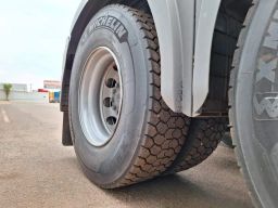 https://img.olx.com.br/thumbs256x256/38/388521407494308.jpg