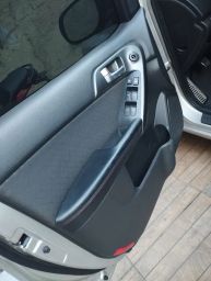 https://img.olx.com.br/thumbs256x256/38/389516865548800.jpg