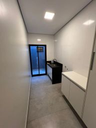 https://img.olx.com.br/thumbs256x256/38/389572525839498.jpg