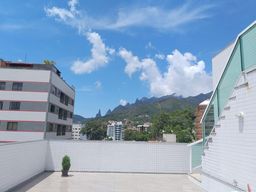 Título do anúncio: Excelente cobertura duplex 390m² com 4 suítes, localizada no bairro Agriões em Teresópolis