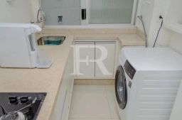 https://img.olx.com.br/thumbs256x256/39/391531648623622.jpg