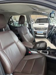 https://img.olx.com.br/thumbs256x256/39/394676171564006.jpg