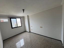 https://img.olx.com.br/thumbs256x256/39/396580639637689.jpg