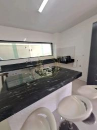 https://img.olx.com.br/thumbs256x256/39/398557764189369.jpg