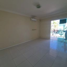 https://img.olx.com.br/thumbs256x256/39/399592743382419.jpg