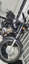 Título do anúncio: moto fan ks 125, ano 2013, 50 mil quilometros rodados em dias no jeito de trasferir.