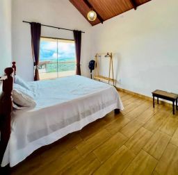https://img.olx.com.br/thumbs256x256/40/402665807888540.jpg