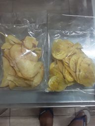 Título do anúncio: Macaxeira e banana chips 1.50