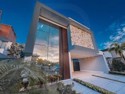Título do anúncio: Casa a venda no Condomínio Jardins Ibiza - 5 Suítes - Piscina Privativa