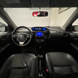 https://img.olx.com.br/thumbs256x256/40/403689914475501.jpg
