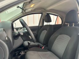 https://img.olx.com.br/thumbs256x256/40/404558750909130.jpg