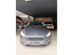 https://img.olx.com.br/thumbs256x256/40/404641203530619.jpg