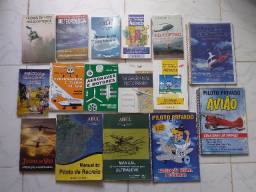 Título do anúncio: Livros e reguas para aviação - piloto privado