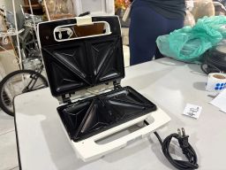 https://img.olx.com.br/thumbs256x256/40/406648567776632.jpg
