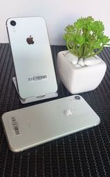 Título do anúncio: iPhone Xr 64gb impecável!!!
