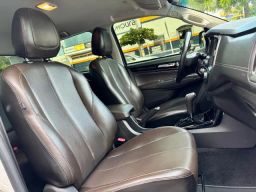 https://img.olx.com.br/thumbs256x256/40/408618045339186.jpg
