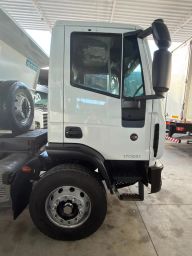 https://img.olx.com.br/thumbs256x256/41/414642658843168.jpg