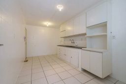 https://img.olx.com.br/thumbs256x256/41/415500641678075.jpg