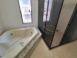 https://img.olx.com.br/thumbs256x256/41/415558287725716.jpg