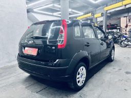 https://img.olx.com.br/thumbs256x256/41/417601672327820.jpg