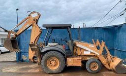 Retroescavadeira Case 580m