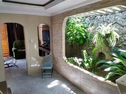 Casa no monte Alegre, com 3 dorm, wc, sala, ampla varanda, lugar Tranquilo
