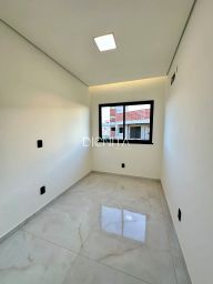 https://img.olx.com.br/thumbs256x256/42/423516646793273.jpg