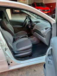 https://img.olx.com.br/thumbs256x256/42/423678921905512.jpg