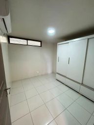 https://img.olx.com.br/thumbs256x256/42/423681781679225.jpg