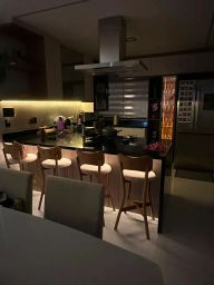 https://img.olx.com.br/thumbs256x256/42/424649198196224.jpg