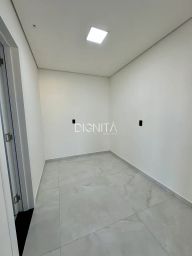 https://img.olx.com.br/thumbs256x256/42/425531523420744.jpg